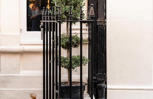 Covent Garden Hotel | Henrietta Experimental