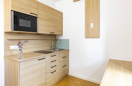Wolfram- und Herrenbachviertel Hostel | Henrys Sleeping am Augsburger Eiskanal