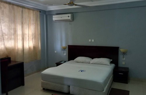 Nungua Hotel | Hensap Hotel