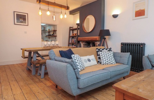 Porthmadog Cottage | HEOL MADOG, pet friendly, character holiday cottage in Porthmadog