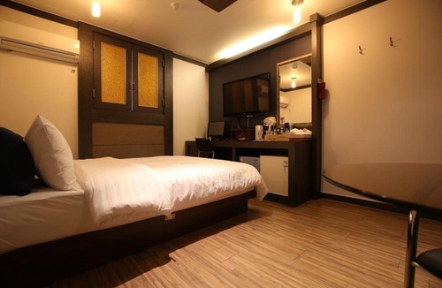 Bongmyeong-dong Hotel | Hera Motel