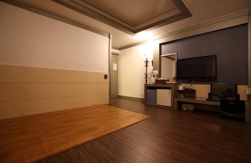 Bongmyeong-dong Hotel | Hera Motel