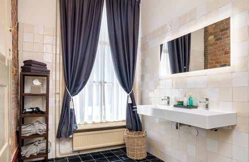 Rinsumageest Bed & Breakfast | Herberg Het Rechthuis