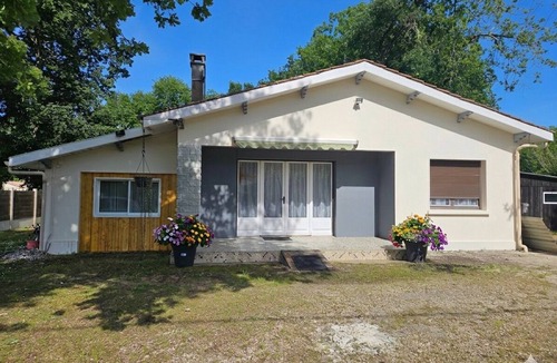 Saint-Vivien-de-Medoc House | Here and nowhere else