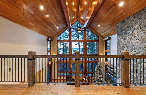 Lincoln Park House | Here comes the Sun luxe57 Lake Tahoe estate