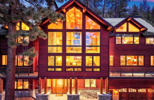 Lincoln Park House | Here comes the Sun luxe57 Lake Tahoe estate