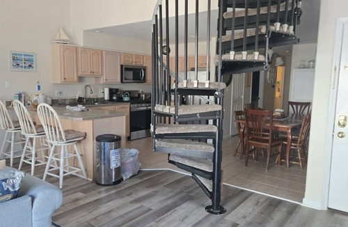 Wildwood Condo | HERE'S THE ONE! #POOL#DECKS#GRILLS! 1/2 BLK 2 BEACH! 8/15 WEEK! LABOR DAY!