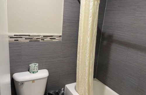 Corona Hotel | Heritage Inn and Suites