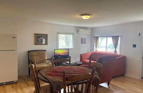 Stanhope Cottage | Heritage Three-bedroom Cottage (Cottage 1)