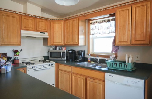 Town of Webb Ski Chalet | Herkimer House @ Beachfront Eagle Bay Village