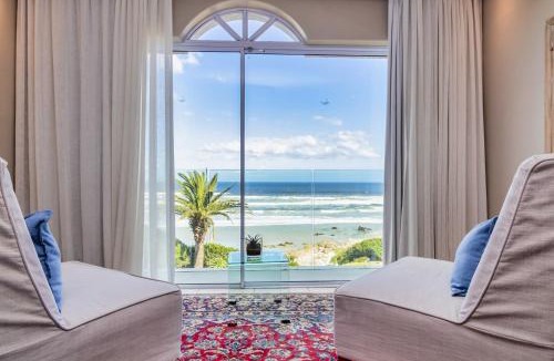 Voelklip House | Hermanus Beachfront Lodge