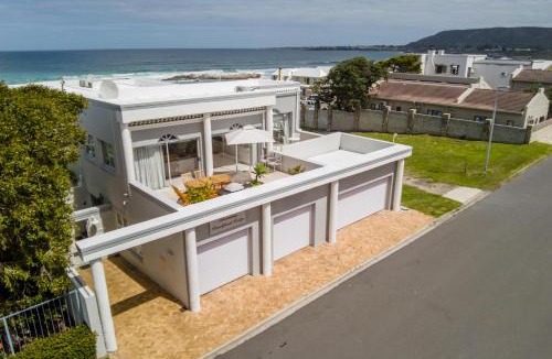 Voelklip House | Hermanus Beachfront Lodge