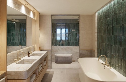 Lucerne Hotel | HERMITAGE Lake Lucerne - Beach Club & Lifestyle Hotel