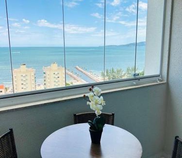 Tabuleiro dos Oliveiras Apartment | Hermoso apartamento con vista al Mar