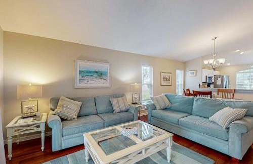 Beachwalk Isles House | Heron's Nest Getaway