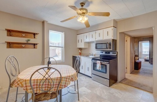 Hershey Apartment | Hershey Trojan, Apt #4 2 Bedroom overlooking the Park