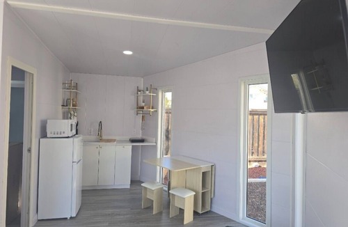 Rancho Penasquitos Apartment | Hexagon Hideaway