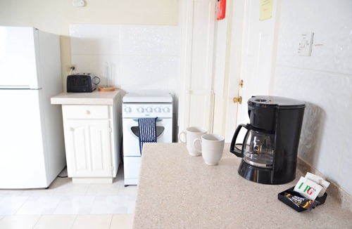 Douglas House | Heywoods Park - West Coast - Barbados - Close to Beach - Free Wi-Fi