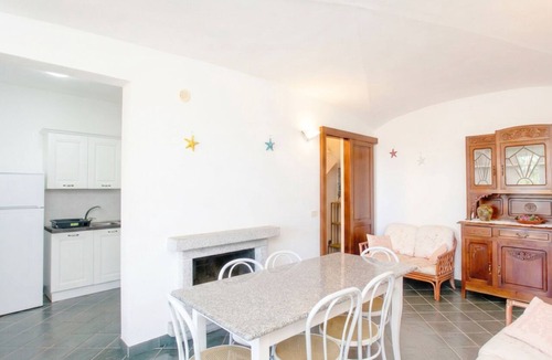 San Teodoro City Centre Villa | HH San Teodoro, Sea View, 4 Bedrooms