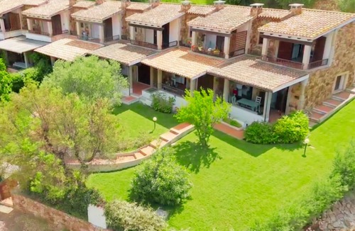 San Teodoro City Centre Villa | HH San Teodoro, Sea View, 4 Bedrooms