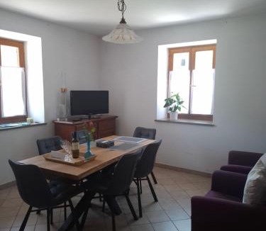 Kamno Apartment | Hiša Mlakar