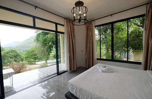 Suan Phueng Hotel | Hi - Scene Resort