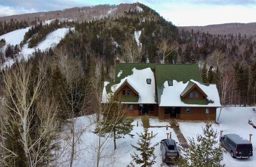Lutsen House | Hibernation House at Lutsen, Hibernation House at Lutsen