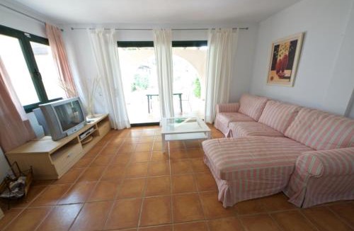 L'Ampolla House | Hibiscus