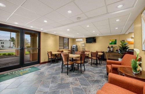 Galloway House | Hibiscus Inn & Suites