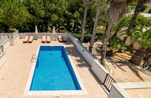 Santa Maria Estate Villa | Hibiscus in Mellieha