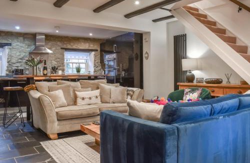 Yarm House | Hidden Cottage
