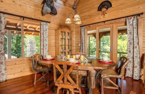 Rutherfordton House | Hidden Cove