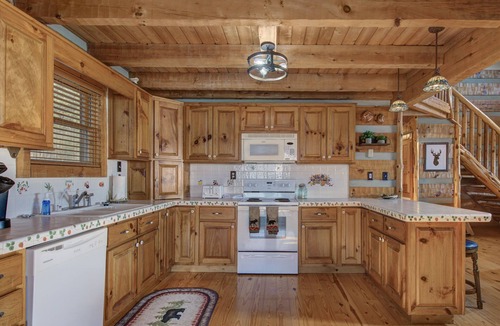 Baneberry Cabin | Hidden Cove