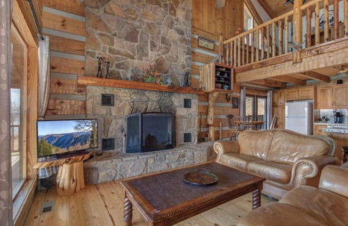 Baneberry Cabin | Hidden Cove