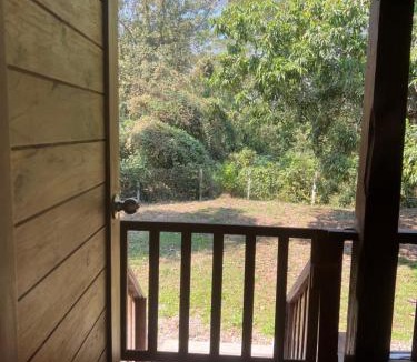 Bua Sali House | Hidden garden by Om