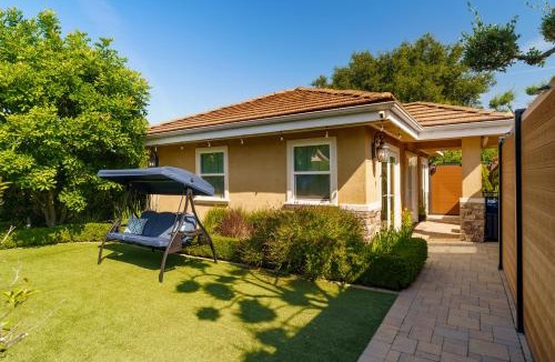West Covina House | Hidden Garden Oasis Private Yard Stylish Retreat
