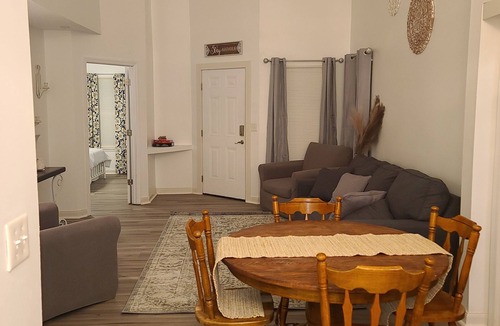 Georgetown House | Hidden Gem 2 Queen Ensuites 5 miles to Kentucky Horse park