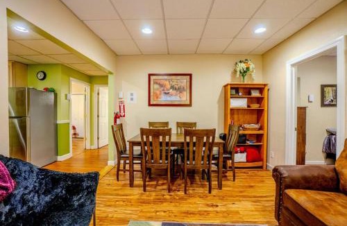 Bayfield House | Hidden Gem, 3 Bed Cozy Condo - Dogs Welcomed