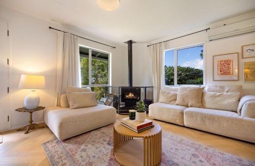 Queenstown House | Hidden Gem Cottage with Private Garden - Near Town