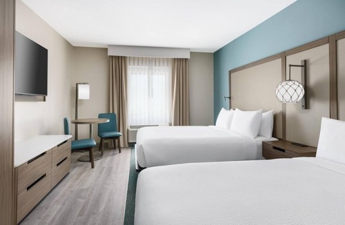 Marathon Hotel | Hidden Gem! Four Relaxing Units, Outdoor Pool, Free Breakfast!