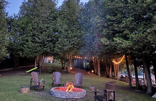Eugenia Cottage | Hidden Gem Lakefront cottage 1-1/2 hrs N of GTA. Perfect for Family getaway