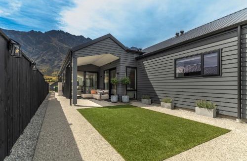 Kawarau Falls House | Hidden Gem Special Offer Sleeps 6