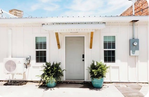 Red Bay Apartment | Hidden Gem Studio Behind Shopaholics Only Boutique