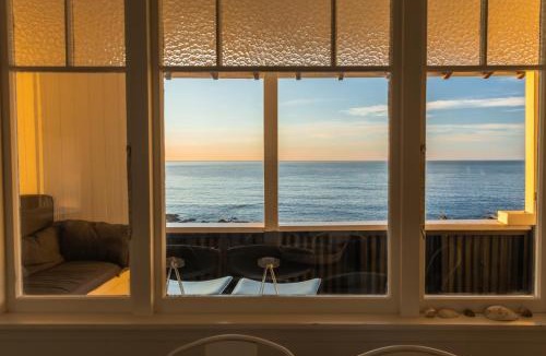 Kaikoura House | Hidden Gem, Whales & Dolphins, Epic Location - KK71342