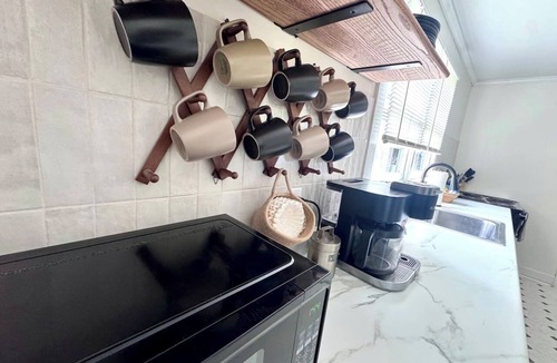 Eden House | Hidden Getaway | Fire Pit | 1K,2Q/1 bath