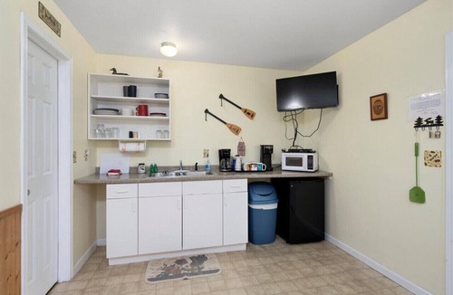 Durhamville Apartment | Hidden Harbor Marina Unit 1 - Oneida Lake's Premier Fishing Paradise!