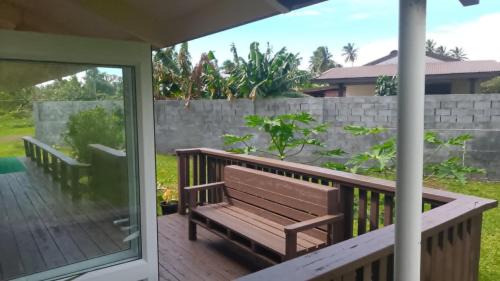 Matavera House | Hidden Haven - Group Retreat-Sleeps 7 aircon & free Wifi