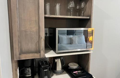 The Bight Apartment | Hidden Haven I - Studio for 4 Near Beach