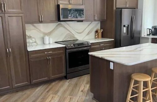 Carsonville House | Hidden Hemlock Retreat Sauna, Spa Tub, Fireplace, 500M Wi-fi, L2+ EV Charger