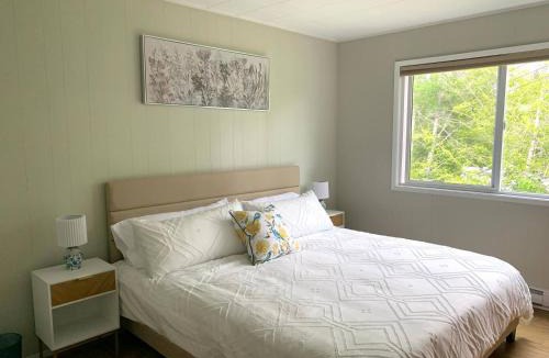 Coal Harbour Apartment | Hidden JEM - Your Home Away From Home